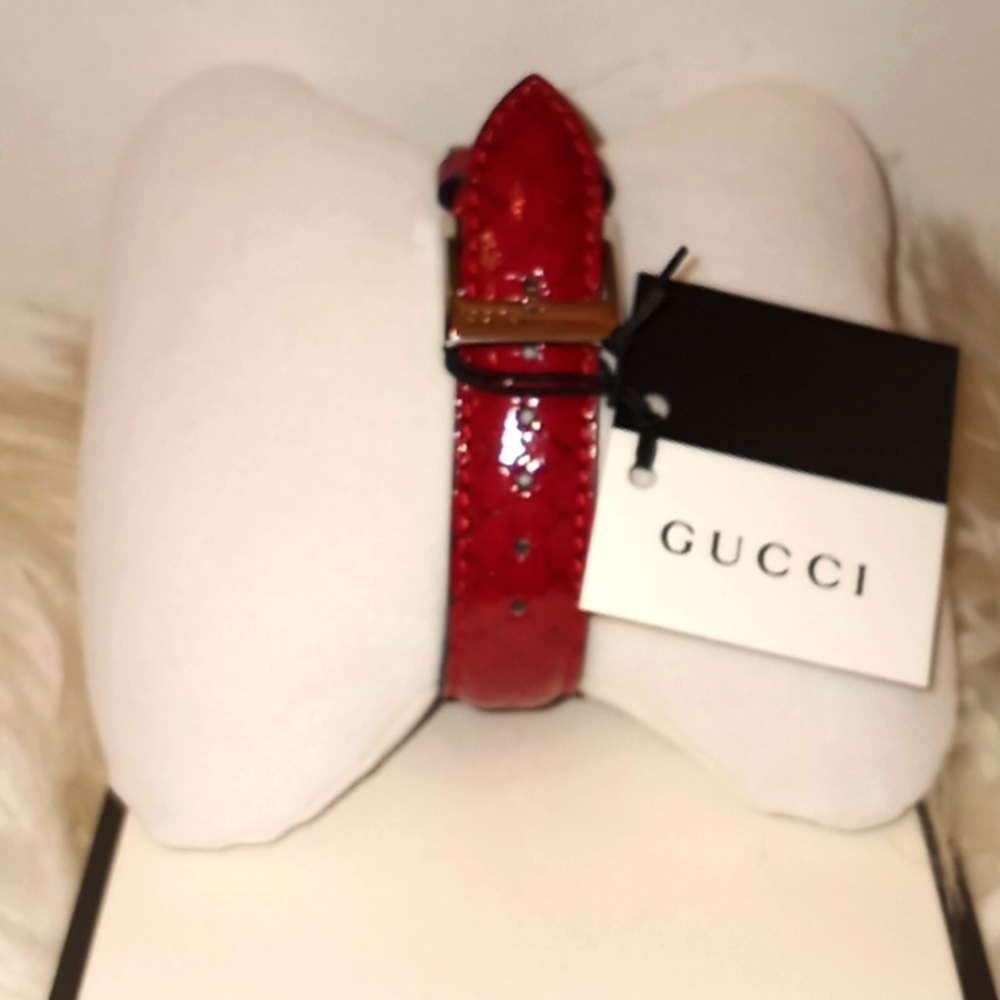 Gucci Red Patent Leather Band Watch - Picture 8 of 13